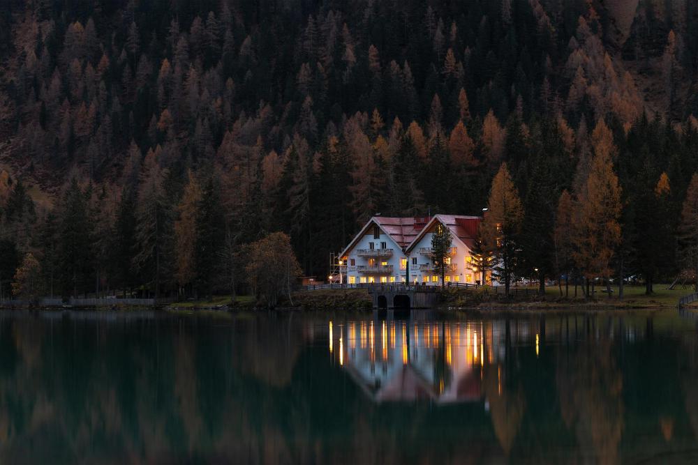 autumn-cottage.jpg